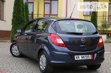 Хетчбек Opel Corsa 2007 в 