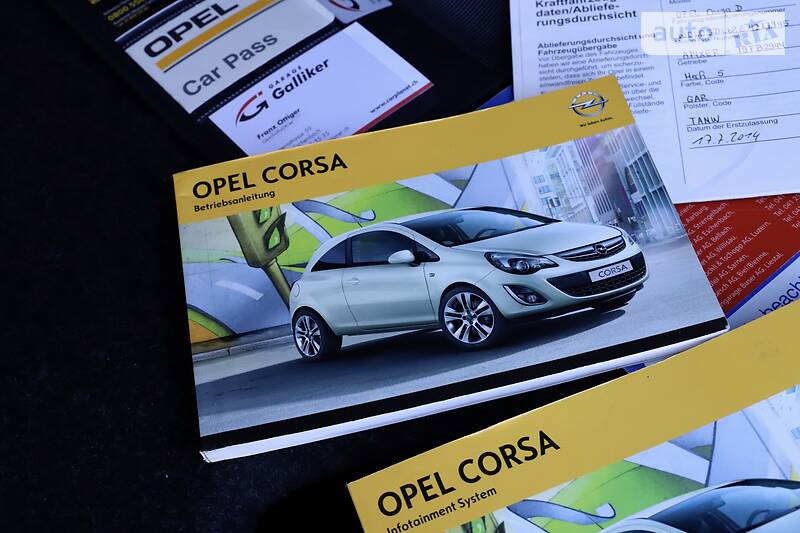 Хетчбек Opel Corsa 2015 в Дрогобичі