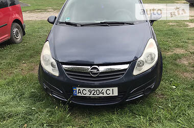 Хэтчбек Opel Corsa 2007 в Любешове