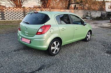 Хэтчбек Opel Corsa 2010 в Ровно