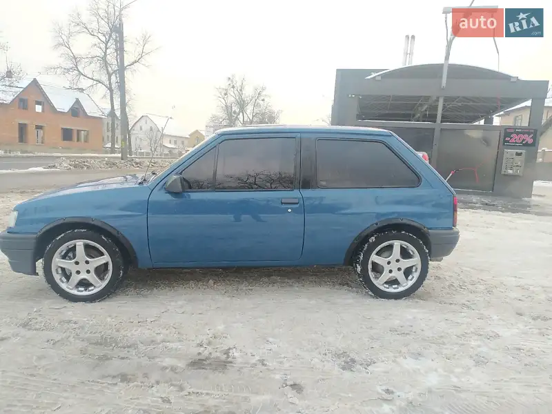 Opel Corsa 1991 VIN VSX000093M4022484 фото оголошення 4 з 71