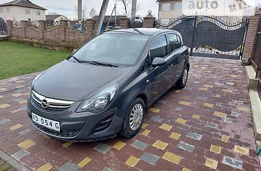 Седан Opel Corsa 2014 в Калуше