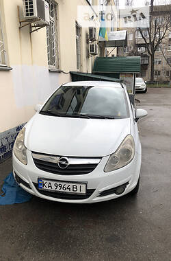 Хэтчбек Opel Corsa 2008 в Киеве