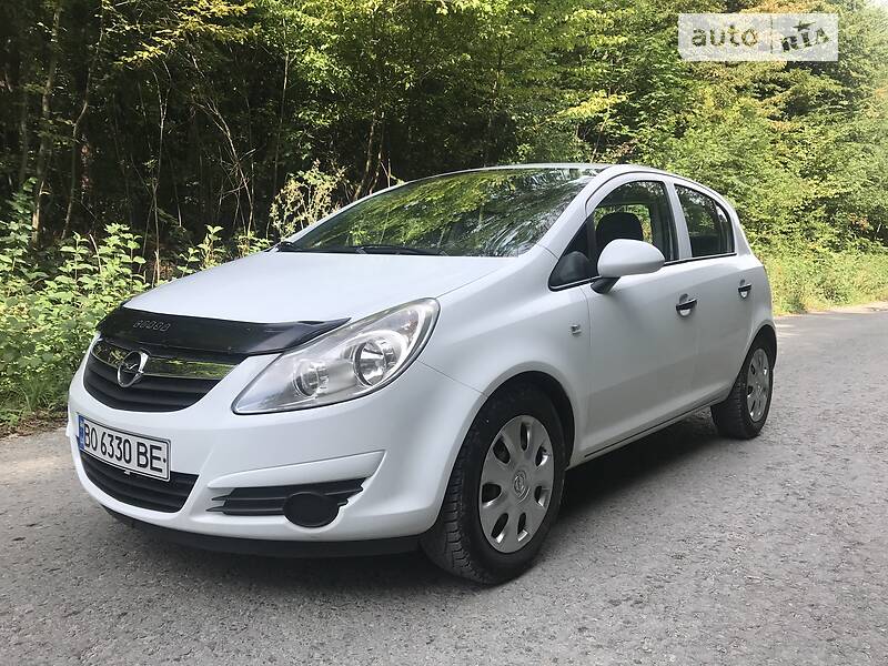 Хетчбек Opel Corsa 2008 в Тернополі