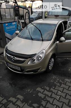 Хэтчбек Opel Corsa 2008 в Киеве