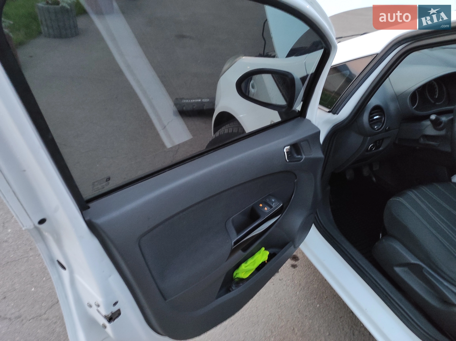 2010 Opel Corsa - мініатюра 12