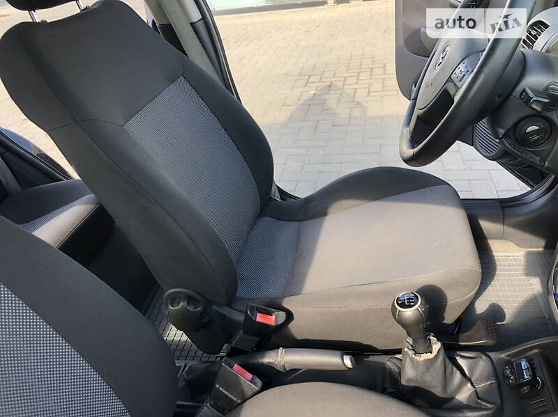 Хетчбек Opel Corsa 2006 в Коломиї