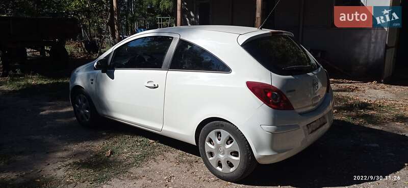 Хэтчбек Opel Corsa 2011 в Белгороде-Днестровском