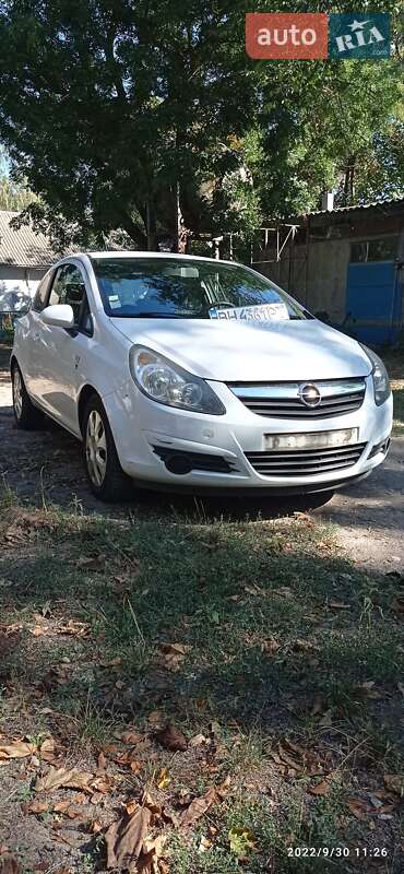Хэтчбек Opel Corsa 2011 в Белгороде-Днестровском