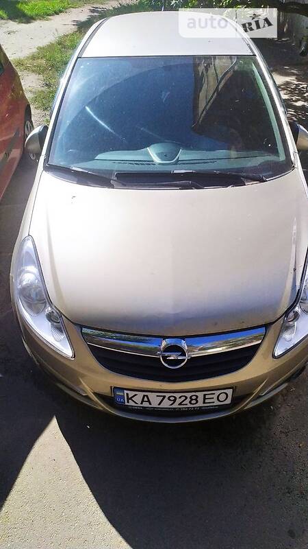 Хэтчбек Opel Corsa 2008 в Киеве