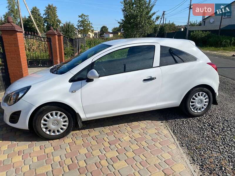 Хэтчбек Opel Corsa 2014 в Камне-Каширском
