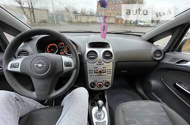 Хетчбек Opel Corsa 2012 в Луцьку