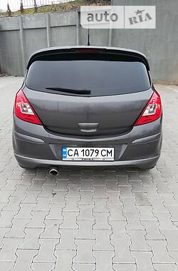 Хэтчбек Opel Corsa 2010 в Дрогобыче