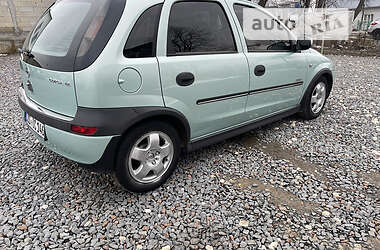 Хэтчбек Opel Corsa 2002 в Дрогобыче