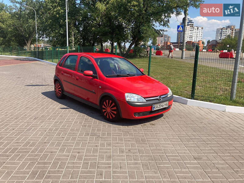 Хетчбек Opel Corsa 2001 в Києві