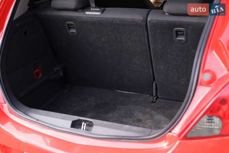Хэтчбек Opel Corsa 2009 в Черновцах фото 8 Хэтчбек Opel Corsa 2009 в Черновцах