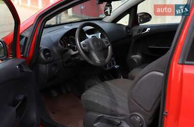 Хэтчбек Opel Corsa 2009 в Черновцах