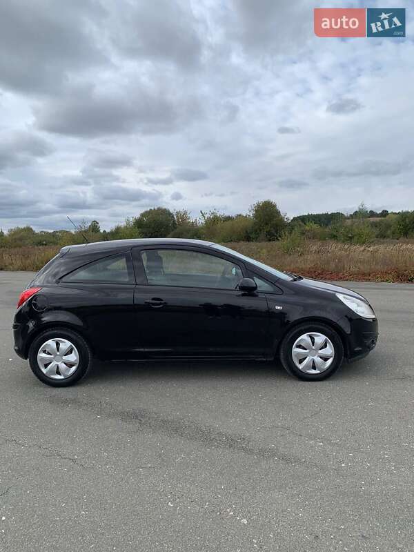 Хетчбек Opel Corsa 2008 в Ізяславі