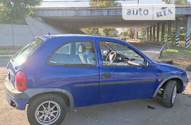 Хэтчбек Opel Corsa 2000 в Днепре