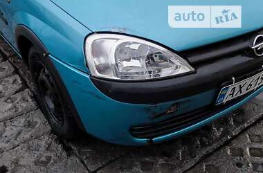 Хэтчбек Opel Corsa 2001 в Харькове