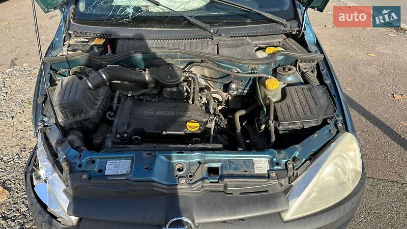 Хетчбек Opel Corsa 2002 в Києві
