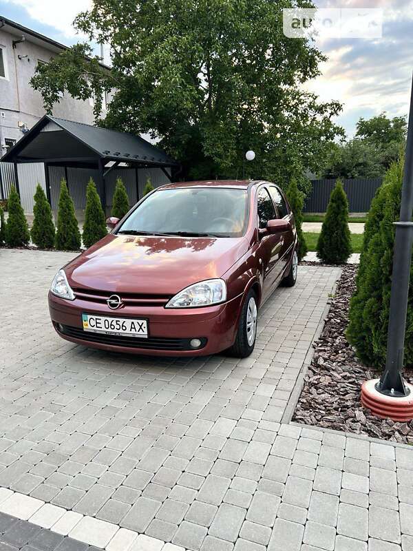 Хэтчбек Opel Corsa 2001 в Черновцах