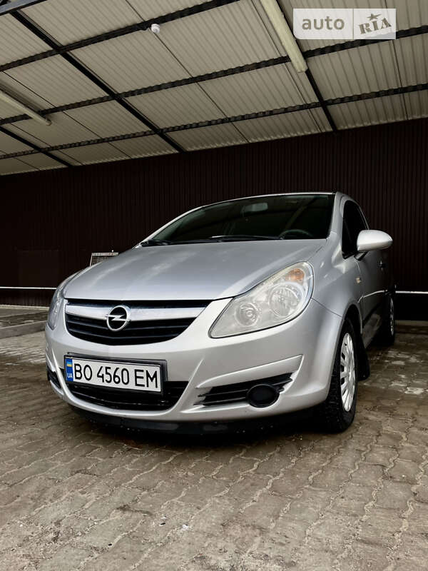 Хэтчбек Opel Corsa 2008 в Тернополе