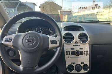 Хэтчбек Opel Corsa 2008 в Новоселице