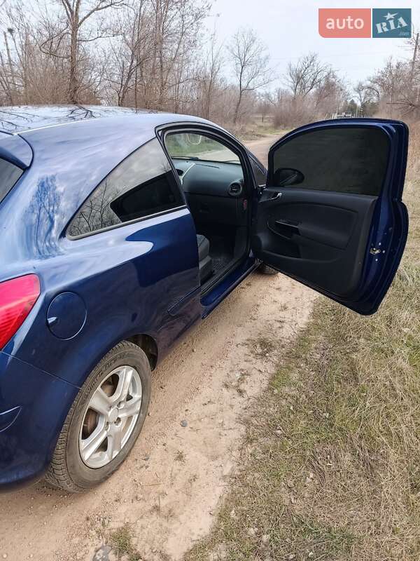 Хетчбек Opel Corsa 2007 в Миколаєві