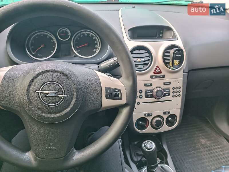 Хетчбек Opel Corsa 2007 в Миколаєві