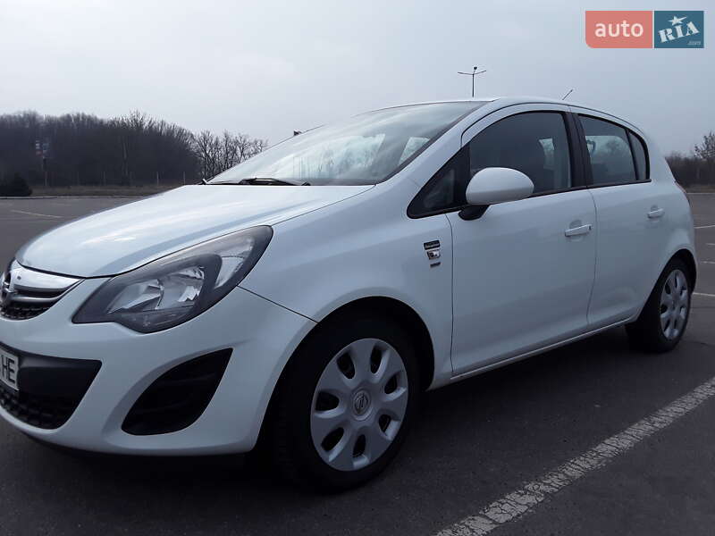 Хэтчбек Opel Corsa 2014 в Полтаве