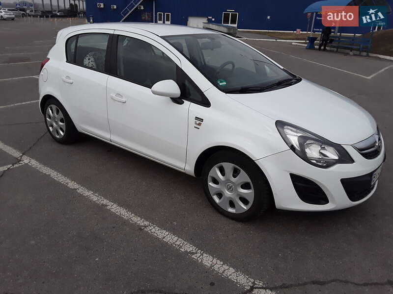 Хэтчбек Opel Corsa 2014 в Полтаве