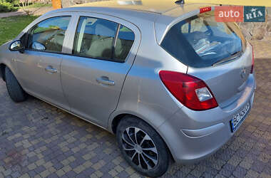 Хэтчбек Opel Corsa 2009 в Стрые