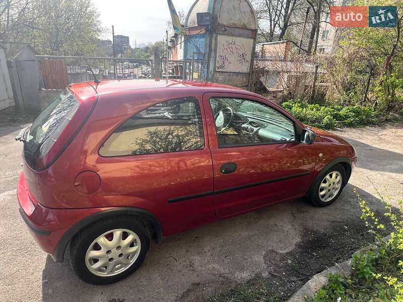 Хэтчбек Opel Corsa 2006 в Львове