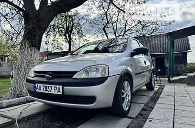 Хетчбек Opel Corsa 2001 в Києві