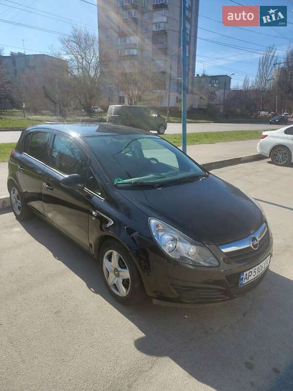 Хэтчбек Opel Corsa 2010 в Запорожье