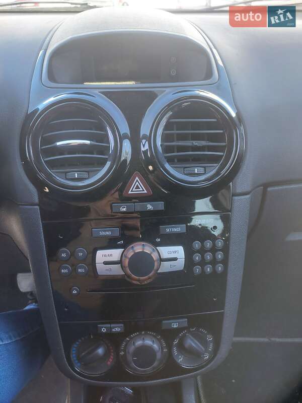 Хэтчбек Opel Corsa 2010 в Запорожье