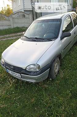 Хэтчбек Opel Corsa 1999 в Косове