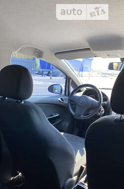 Хетчбек Opel Corsa 2014 в 