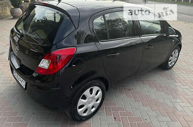 Хэтчбек Opel Corsa 2009 в Виннице