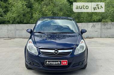 Хэтчбек Opel Corsa 2007 в Киеве