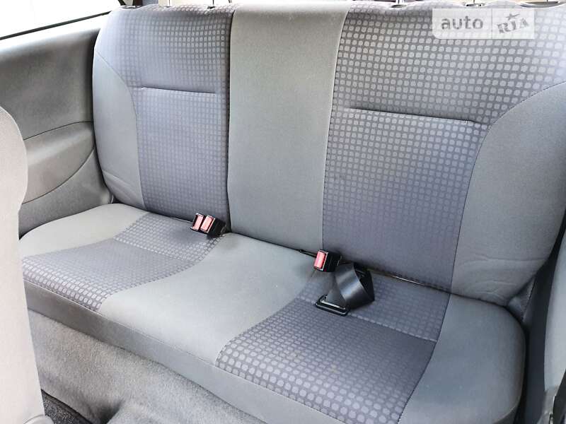 Хэтчбек Opel Corsa 2002 в Полтаве