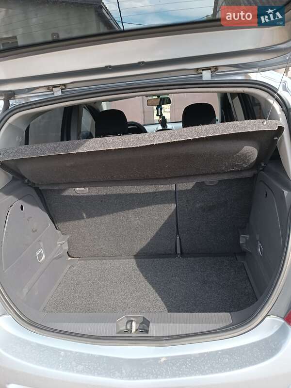 Хэтчбек Opel Corsa 2008 в Вознесенске