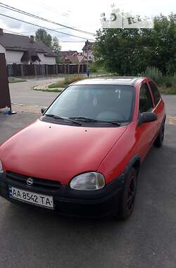 Хетчбек Opel Corsa 1995 в Святопетрівське