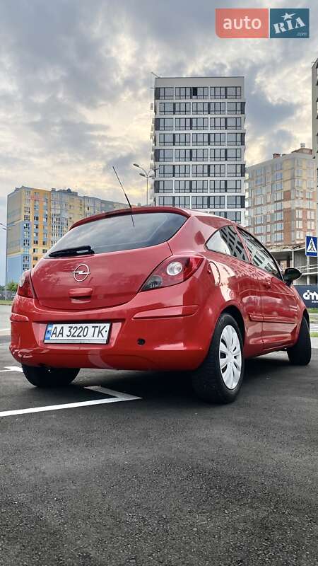 Хетчбек Opel Corsa 2008 в Києві