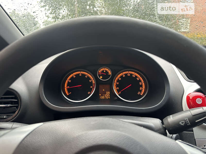 Хэтчбек Opel Corsa 2008 в Прилуках