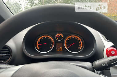 Хэтчбек Opel Corsa 2008 в 