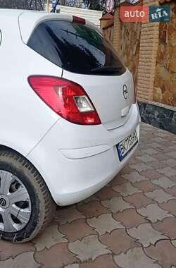 Хетчбек Opel Corsa 2010 в 