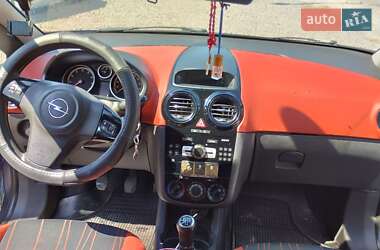 Хэтчбек Opel Corsa 2008 в 