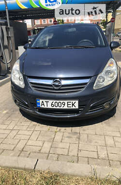 Хэтчбек Opel Corsa 2007 в Долине